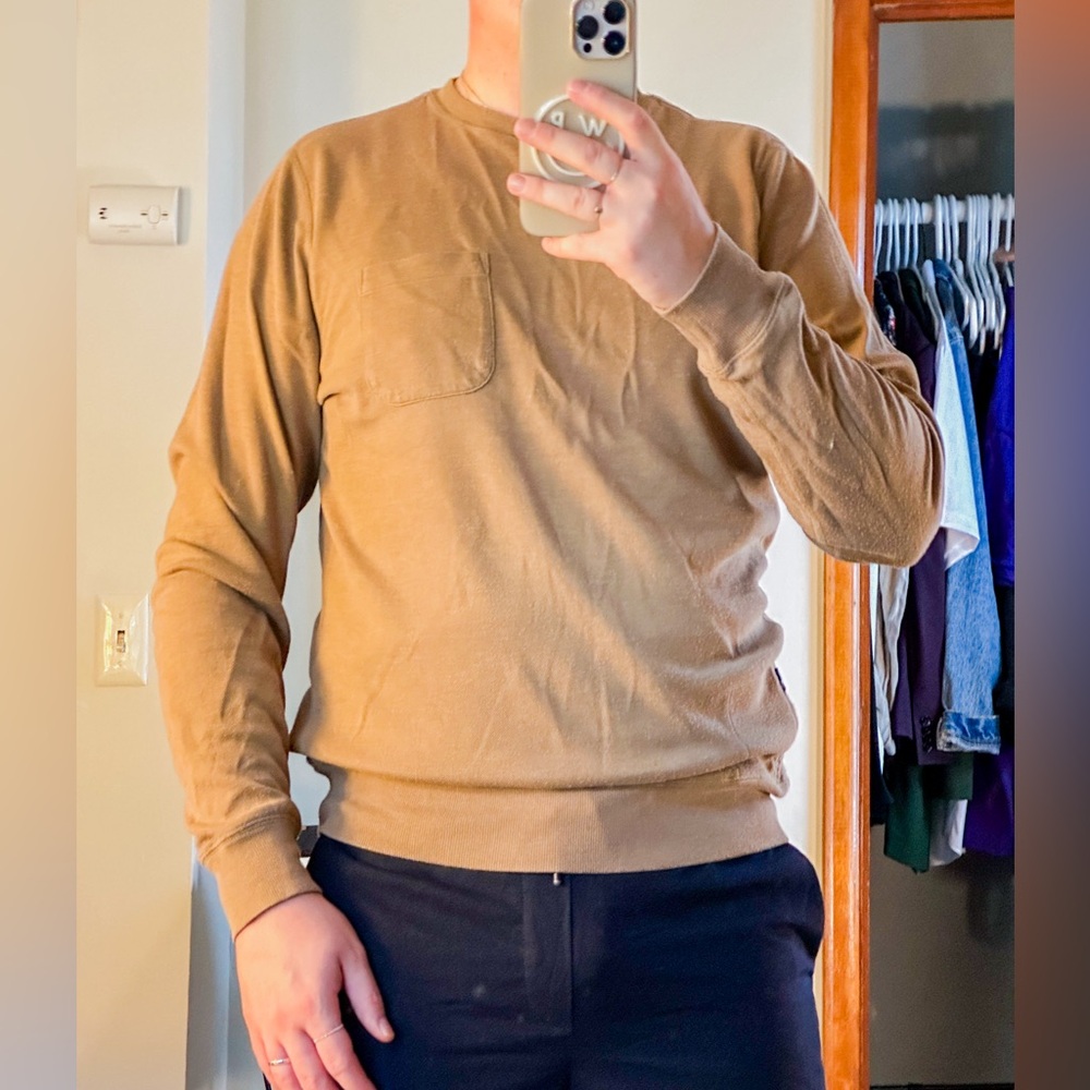 Vuori Jeffrey’s Pullover in Camel